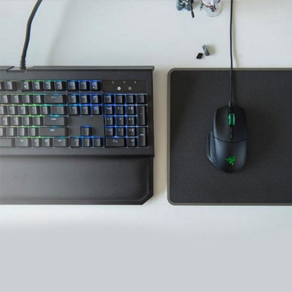 RAZER BASILISK Ergonomic Wired Mechanical Gaming Mouse RZ01-02330100-R3A1 - (16000 DPI, 5G Optical Sensor, RGB Chroma Lighting, 1000Hz Ultrapolling)
