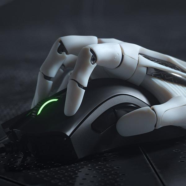 Razer DeathAdder V2 RGB Ergonomic Wired Gaming Mouse (20000DPI, Optical Sensor, RGB Chroma Lighting, Black)
