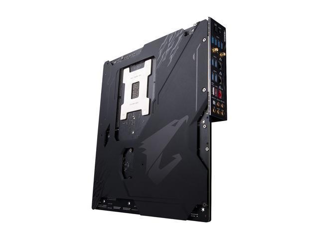 Gigabyte X399 AORUS XTREME sTR4 AMD X399 SATA 6Gb/s USB 3.1 Extended ATX AMD Motherboard